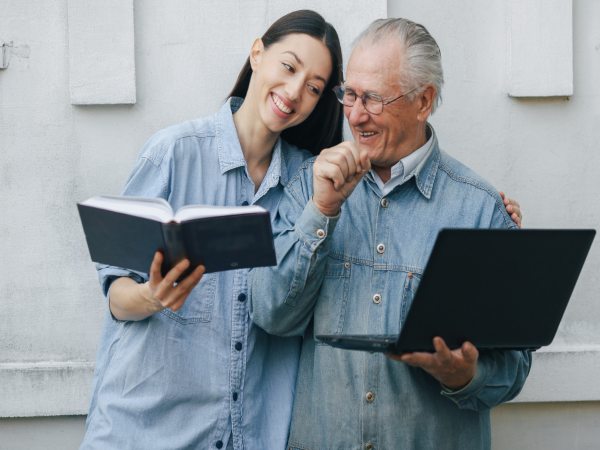 Inglés para la tercera edad en Valladolid: porque nunca es tarde para aprender inglés